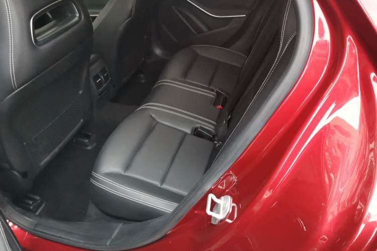 Used Mercedes-Benz GLA 2017 GLA 220 4MATIC Fashion Model
