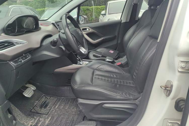 Used Peugeot 2008 2014 1.6L Automatic Navigation Edition