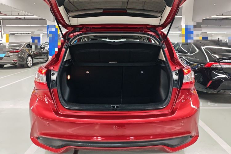 Used Nissan Tiida 2016 1.6L CVT Cool Dynamic Edition Trunk