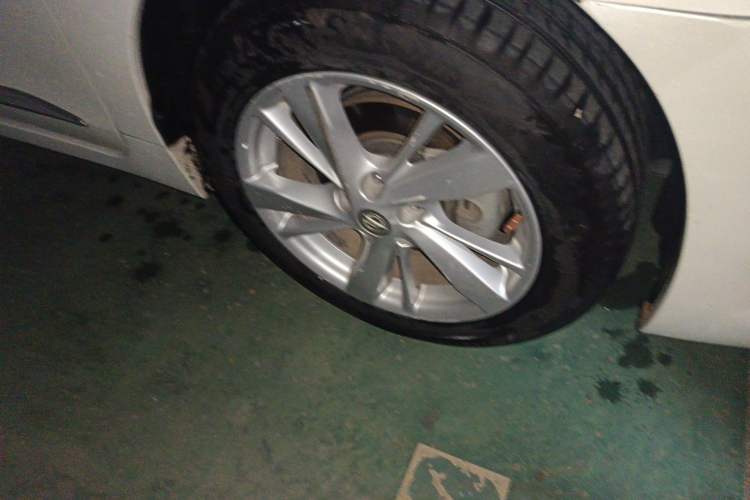 Used Nissan Teana 2014 2.0L XL Upper Tech Edition Right Front Wheel Hub