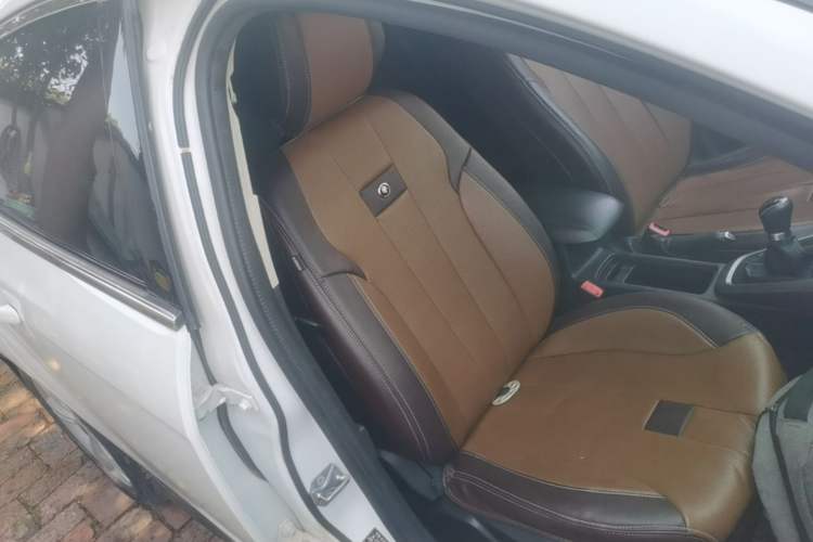 Used Ford Focus 2018 Hatchback Classic 1.6L Manual Comfort Plus SmartDrive Edition