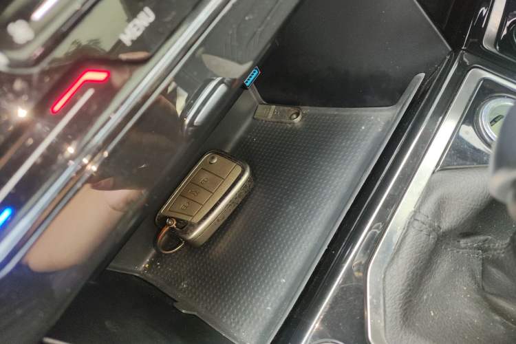 Used Volkswagen Tayron GTE Plug-in Hybrid 2022 1.4T Luxury Edition Interior 1