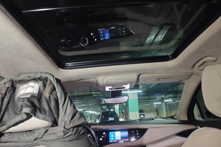 Used Buick Enclave 2020 28T All-Wheel Drive Avenir Headliner