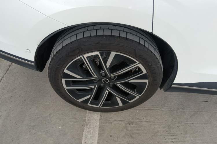 Used Volvo XC70 Plug-in Hybrid 2026 Model Four-Wheel Drive Long-Range Plus
