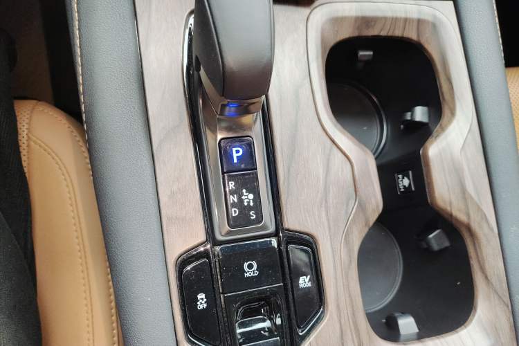 Used Lexus RX 2023 350h Two-Wheel Drive Enjoyment Version