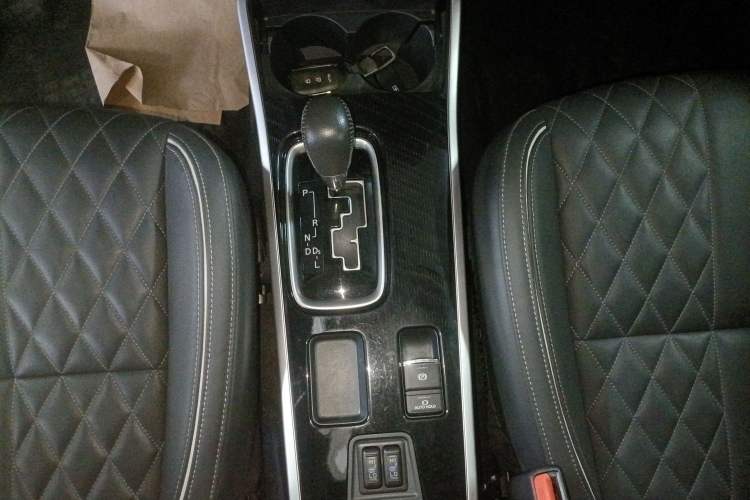 Used Mitsubishi Outlander 2021 2.0L Two-Wheel Drive Comfort Edition 5 Seats