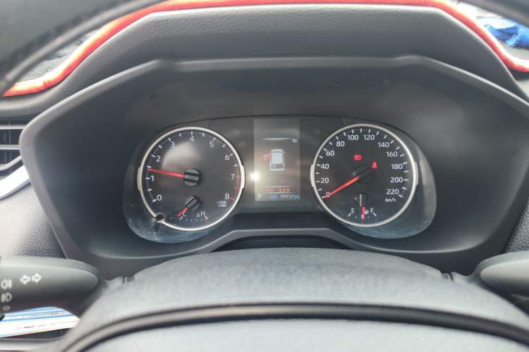 Used Toyota Wildlander 2022 Updated Version 2.0L CVT Two-Wheel Drive Leading Edition Odometer Close Up