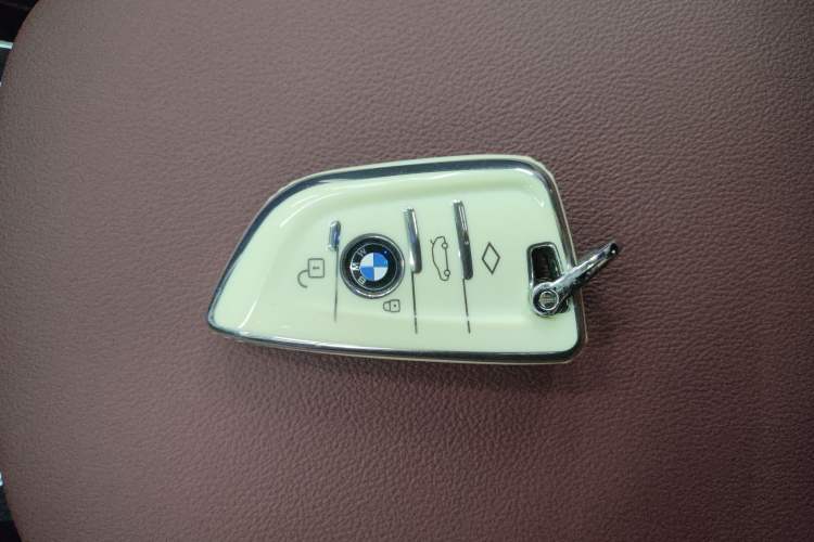 Used BMW X3 2022 Second Facelift xDrive30i Leading Edition M Night Sky Package Interior 1