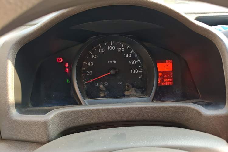 Used Nissan NV200 2016 Revised Version 1.6L CVT Luxury Edition