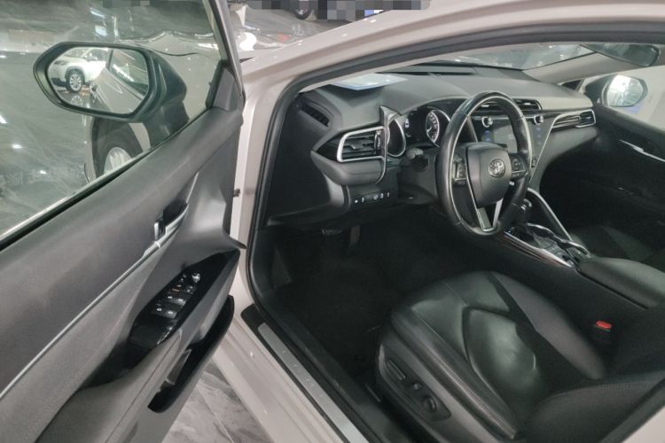 Used Toyota Camry 2019 2.5G Luxury Edition China VI Standard