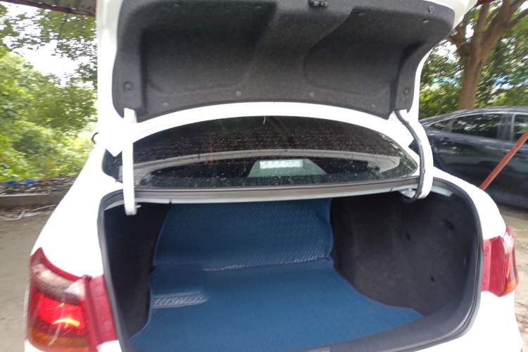 Used Dongfeng Aeolus E70 2023 PRO Smart Drive Edition Trunk