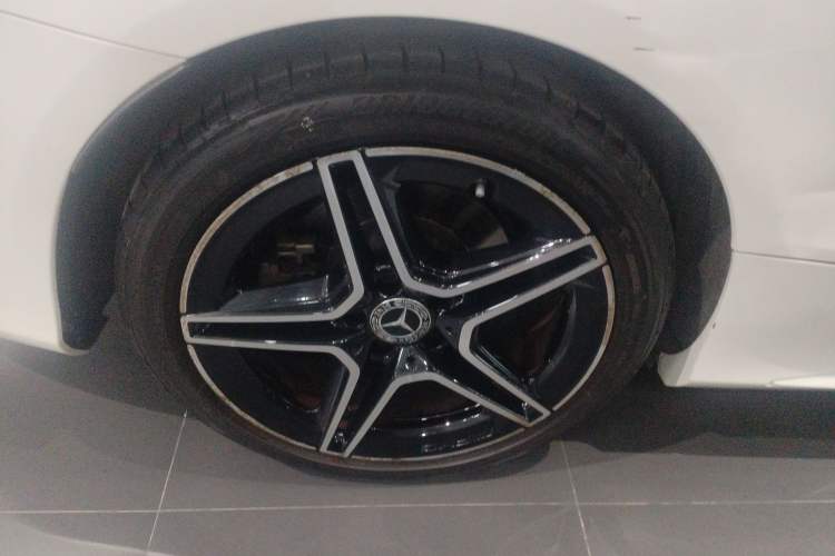 Used Mercedes-Benz C-Class 2020 C 260 Coupe Right Rear Wheel Hub