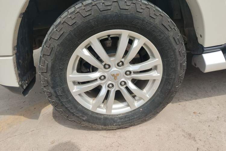 Used Mitsubishi Pajero 2017 V97 3.8L 5-Door GLS Model with Sunroof – Middle East
