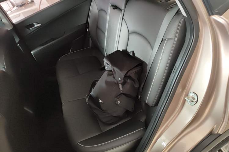 Used Hyundai ix25 2015 1.6L Automatic Two-Wheel Drive Smart GLS Trim Left Rear Seat