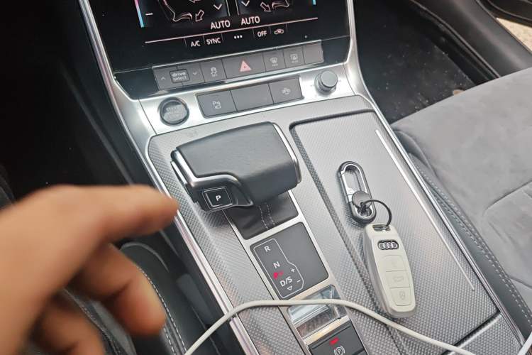 Used Audi A6L 2021 45 TFSI Prestige Dynamic Edition Gear Lever