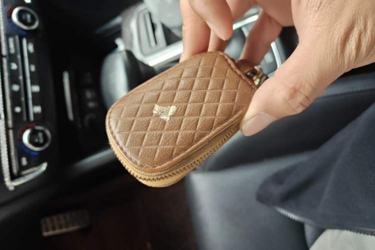 Used Kia K5 2016 1.6T Automatic LUX Vehicle Key