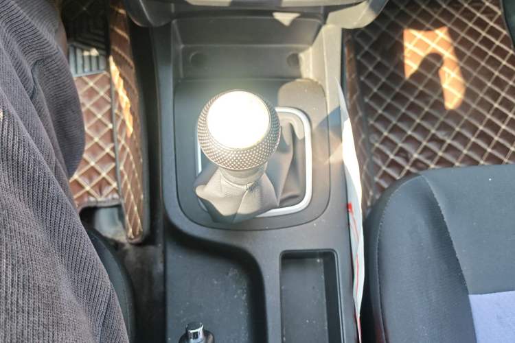 Used Chana Shenqi F30 2019 1.5L Comfort Edition China VI Dual-Cab Short-Wheelbase DAM15KL