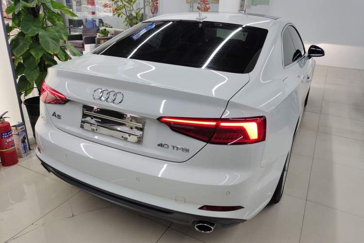 Used Audi A5 2017 Coupe 40 TFSI Fashion Model
