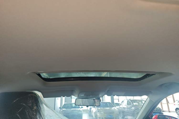 Used MG 6 2017 20T Automatic Luxury Smart Connect Version China V Standard Headliner