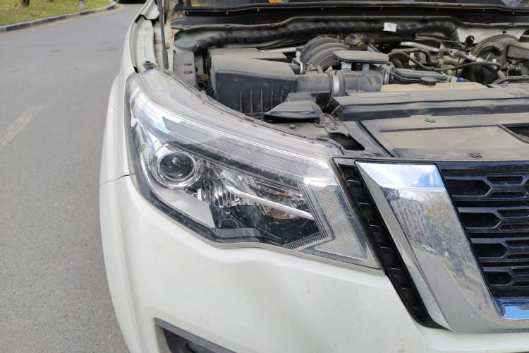 Used Nissan Terra 2018 2.5L Automatic 4x4 Flagship Edition