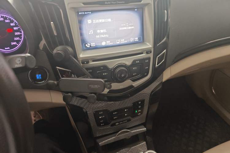 Used BYD Surui 2012 1.5L Manual Luxury Version