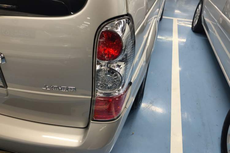 Used Buick GL8 2014 2.4L Classic Edition Exterior 3