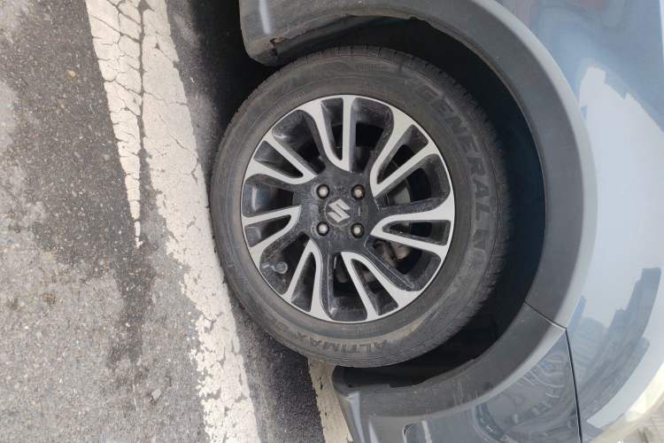 Used Suzuki Swift 2016 1.5L Automatic Fashionable Coolplay Edition
