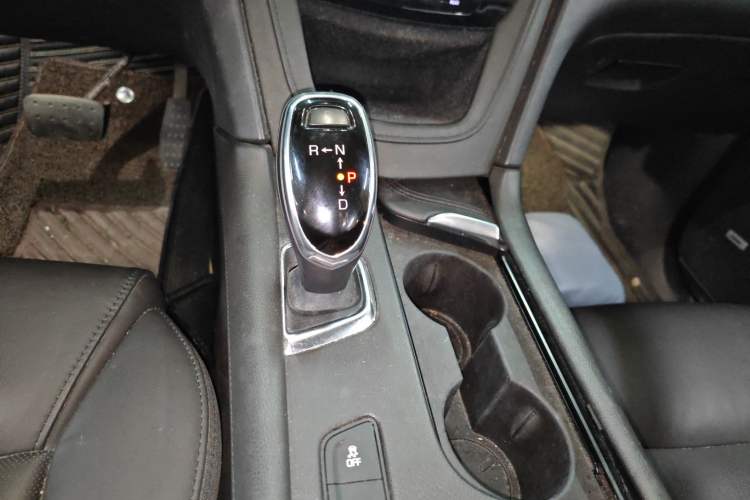 Used Cadillac XT5 2018 25T Luxury Model