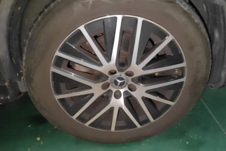 Used Mercedes-Benz GLC Coupe 2023 GLC 260 4MATIC Coupe SUV Right Front Wheel Hub