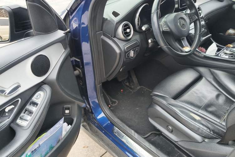 Used Mercedes-Benz GLC Coupe 2017 GLC 200 4MATIC Coupe SUV Driver Seat