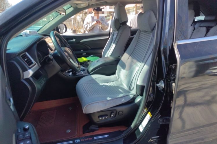 Used Toyota Highlander 2015 2.0T Four-Wheel Drive Luxury Edition 7-Seater