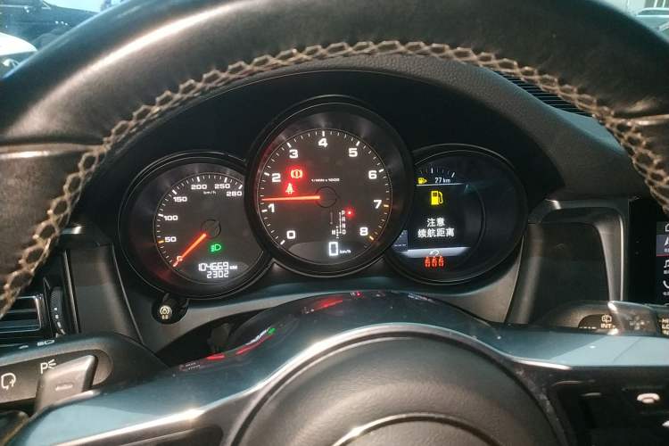 Used Porsche Macan 2018 Macan 2.0T