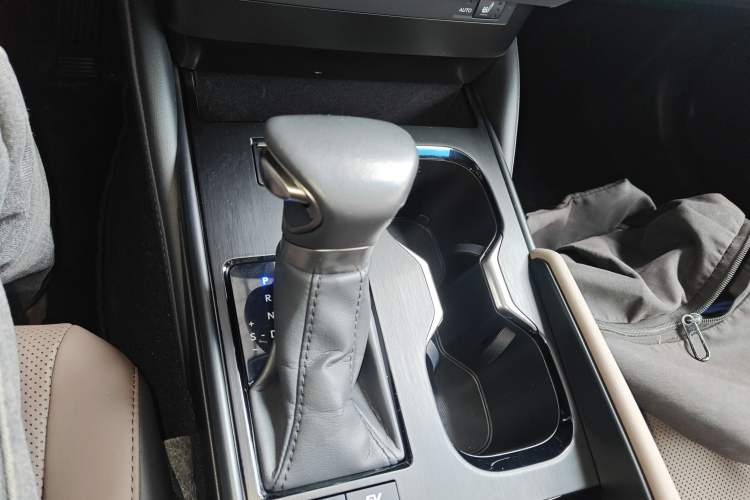 Used Lexus ES 2022 300h Excellence Edition