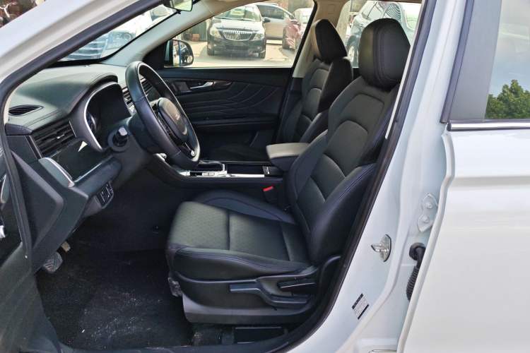 Used Sinotruk VGV U70 2020 1.5T Automatic Smart Enjoyment Elite Version 7 Seats