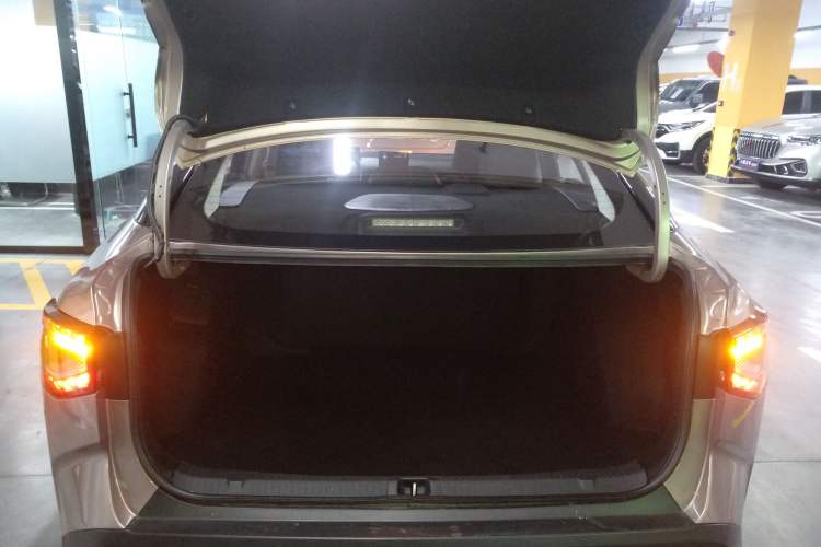 Used Toyota bZ3 2023 616 km Long-Range Premium
