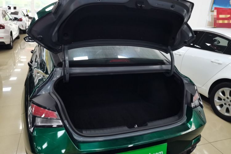 Used Hyundai Elantra 2021 1.5L CVT GLX Elite Edition Trunk