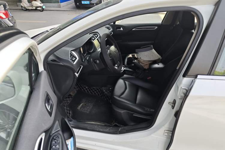 Used Citroen C4L 2014 1.8L Intelligent Drive Automatic Enjoyment Model
