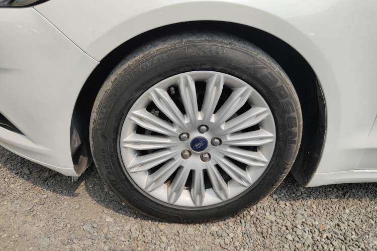 Used Ford Mondeo 2013 2.0L GTDi 200 Fashion Edition Exterior 4