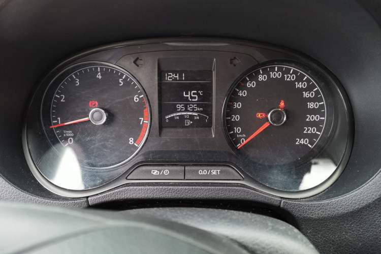 Used Volkswagen Polo 2016 1.4L Manual Fashion Model Odometer Close Up