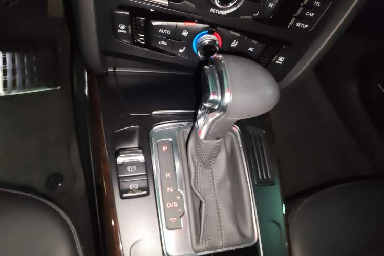 Used Audi A4L 2013 35 TFSI Automatic Comfort Model