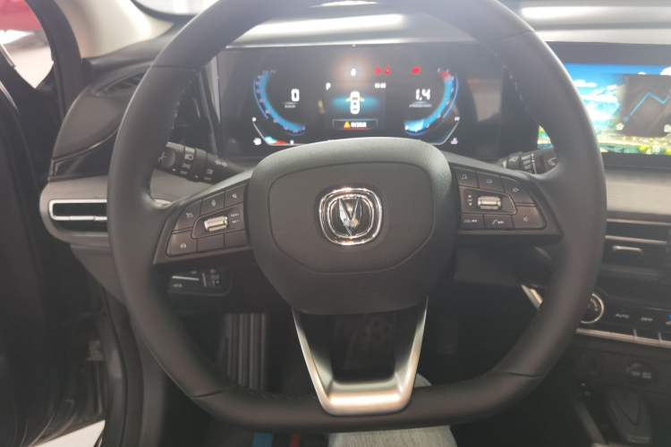 Used CHANGAN Eado 2021 PLUS 1.6L GDI CVT Luxury Model Steering Wheel