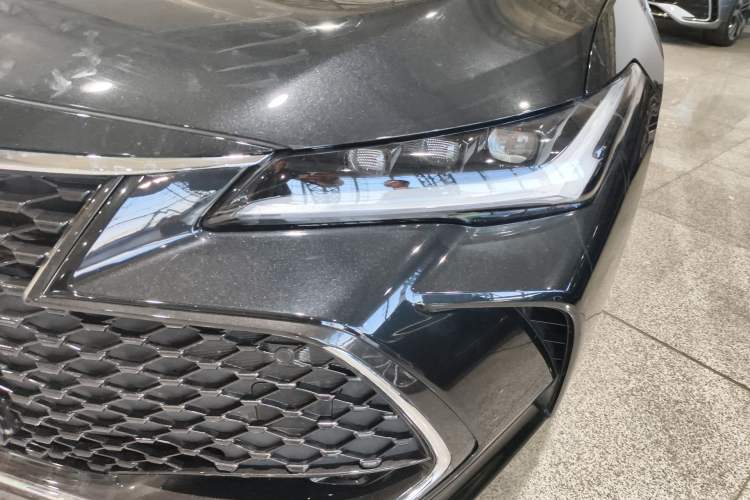 Used Toyota Avalon 2023 2.5L Touring Premium Edition Left Front Headlight