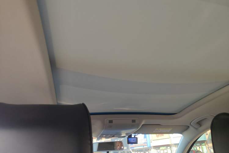 Used Volkswagen Magotan 2018 330TSI DSG Advanced Model Headliner