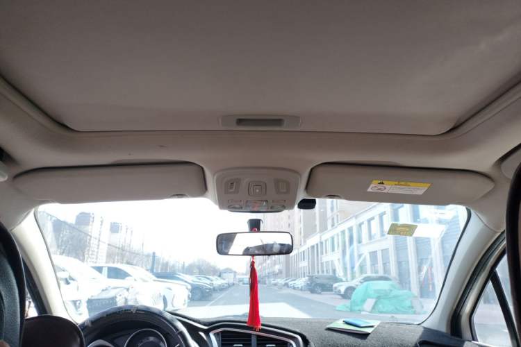 Used Citroen C4L 2014 1.8L Intelligent Drive Manual Version – Dynamic Edition
