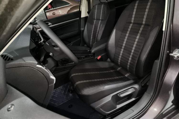 Used Volkswagen Lavida 2019 280TSI DSG Comfort Edition China VI standard Left Front Seat