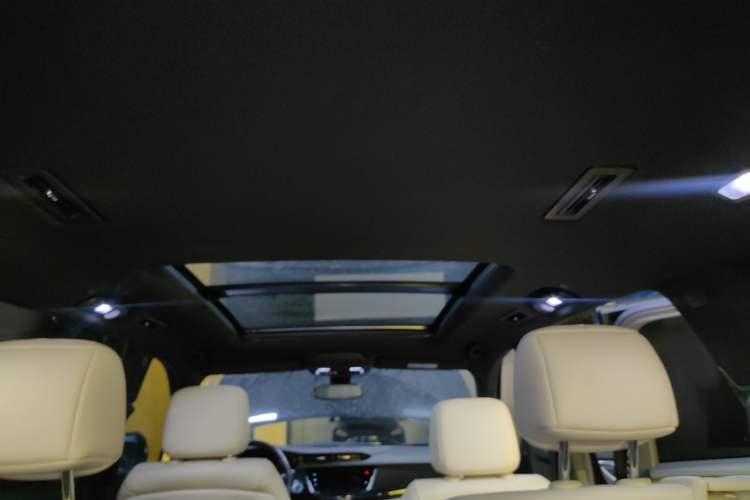 Used Cadillac XT6 2020 28T Six-Seater Luxury Sporty Enjoy-the-Comfort Safety Edition