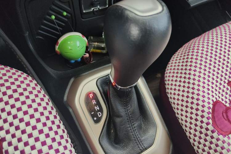 Used Jeep Renegade 2018 Connected Large Screen Version 180T Automatic High-Energy Edition
