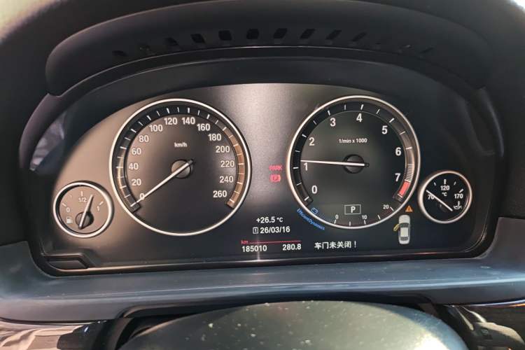 Used BMW 5 Series 2014 525Li Luxury Design Package