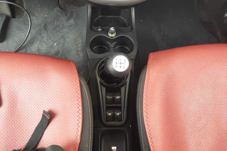 Used CHANGAN Benni mini 2012 1.0L Manual Fashion Edition China V Standard
