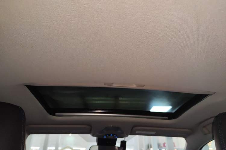 Used Toyota C-HR 2023 2.0L Luxury Edition
